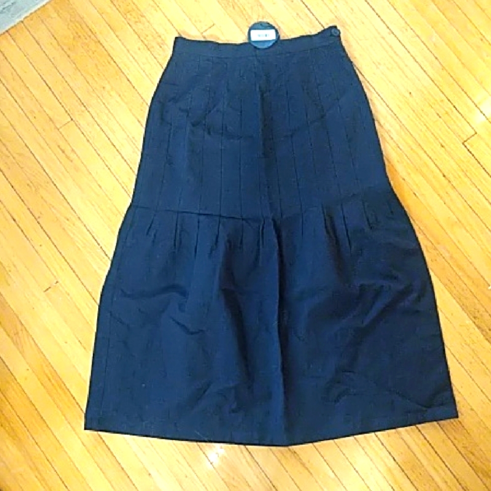 Cotton Pleated Midi Skirt